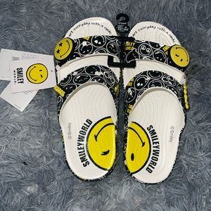 CROCS Smiley Sandal